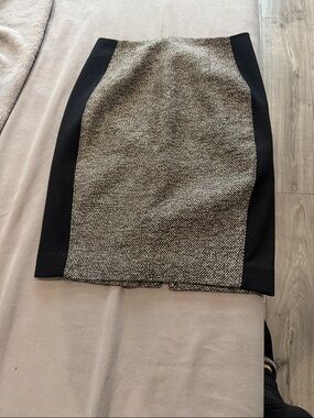 White House Black Market Black and Ivory Tweed Pencil Skirt